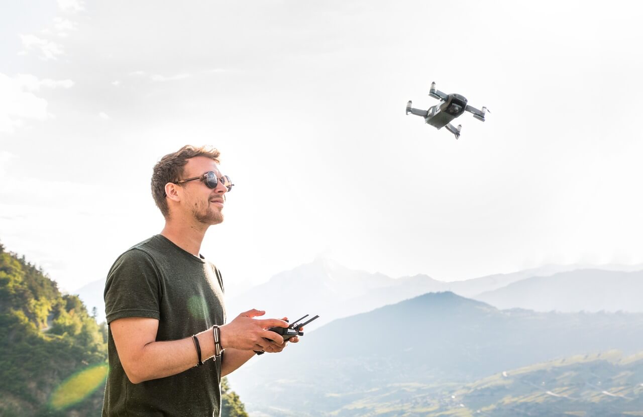 ¿Qué hay que estudiar para ser piloto de drones?